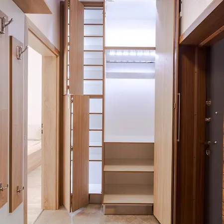 Apartament The Right Choice 3 *